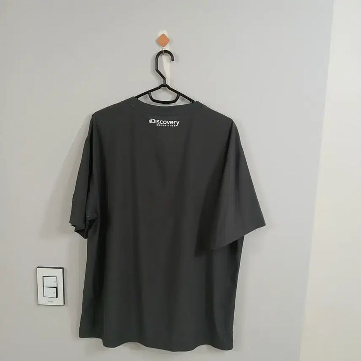 [SOLD OUT] 디스커버리 익스페디션 우븐반팔티 정품 100