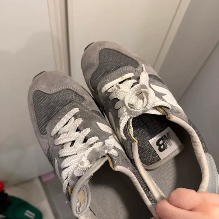 [SOLD OUT] 뉴발란스 990v1 그레이/화이트 스니커즈 280사이즈
