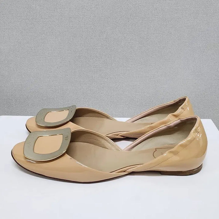 [BUNJANG] Roger Vivier Chips Ballet Flats Shoes / 로저비비에 발레리나 칩스 플랫 슈즈 36.5 ( 235 )