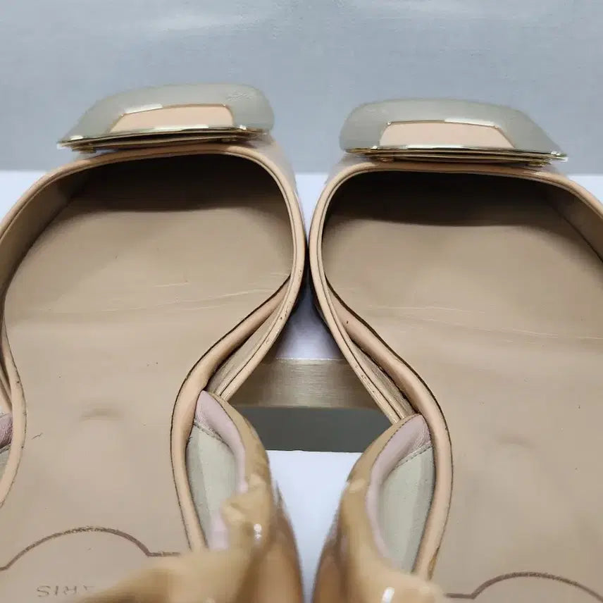 [BUNJANG] Roger Vivier Chips Ballet Flats Shoes / 로저비비에 발레리나 칩스 플랫 슈즈 36.5 ( 235 )