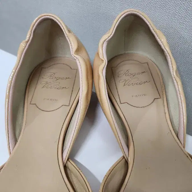 [BUNJANG] Roger Vivier Chips Ballet Flats Shoes / 로저비비에 발레리나 칩스 플랫 슈즈 36.5 ( 235 )