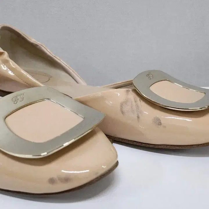 [BUNJANG] Roger Vivier Chips Ballet Flats Shoes / 로저비비에 발레리나 칩스 플랫 슈즈 36.5 ( 235 )