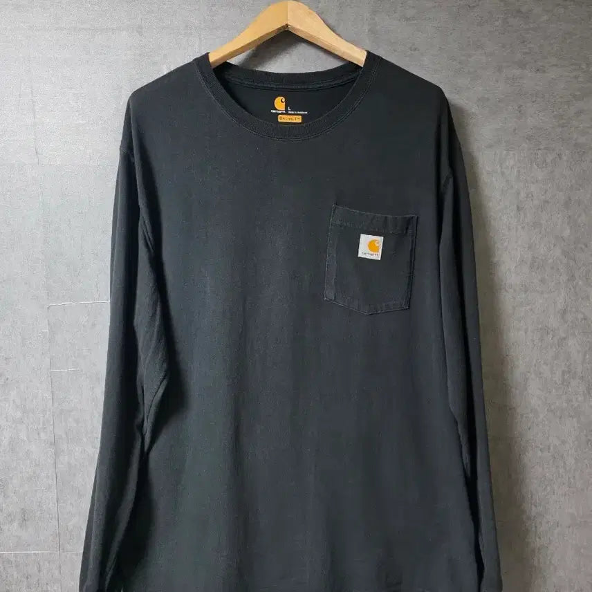 [SOLD OUT] 칼하트 포켓 긴팔 티셔츠 블랙 L  사이즈 100 오버핏