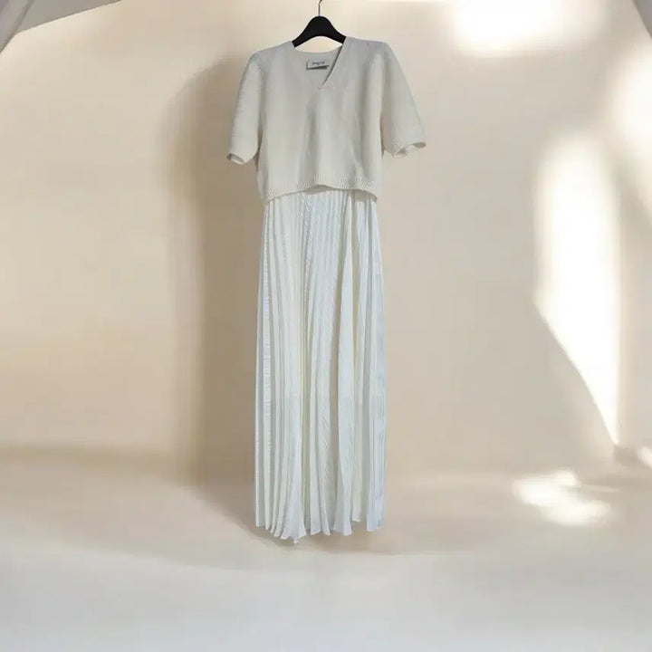 [BUNJANG] Bernis Two-Piece Set / 베르니스 투피스 세트