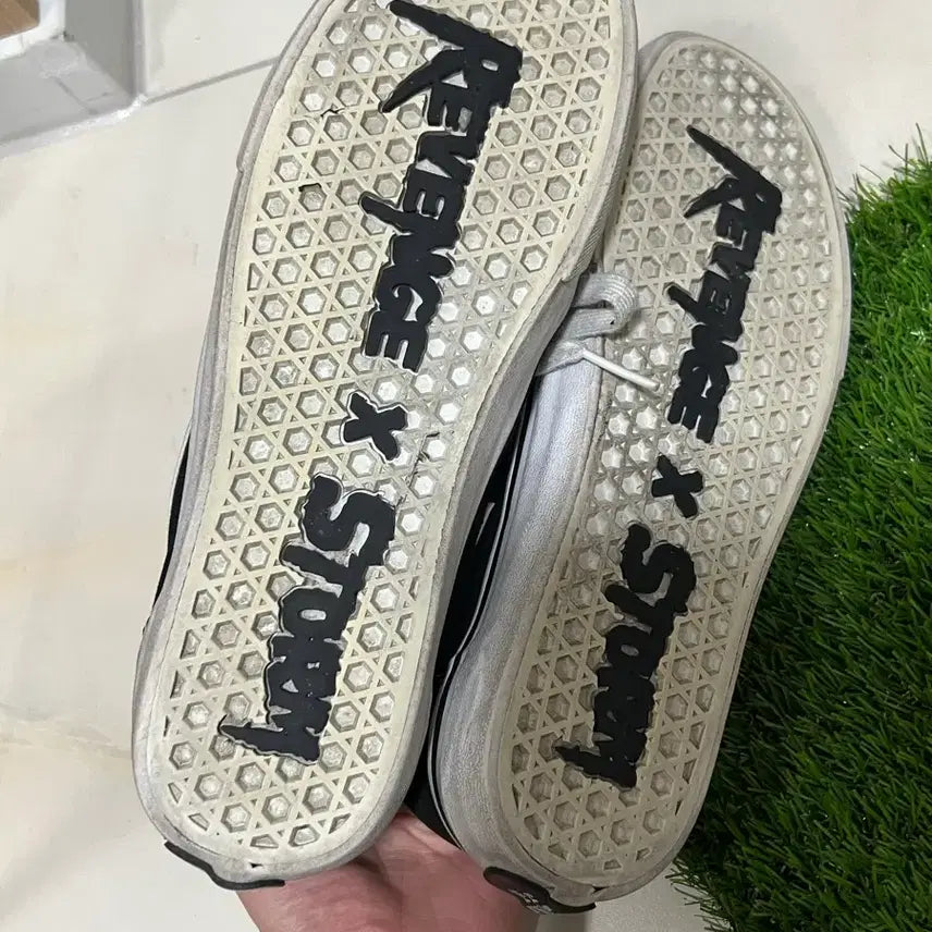 [BUNJANG] Revenge Storm Black US10 Sneakers / [280] 리벤지스톰 블랙 us10