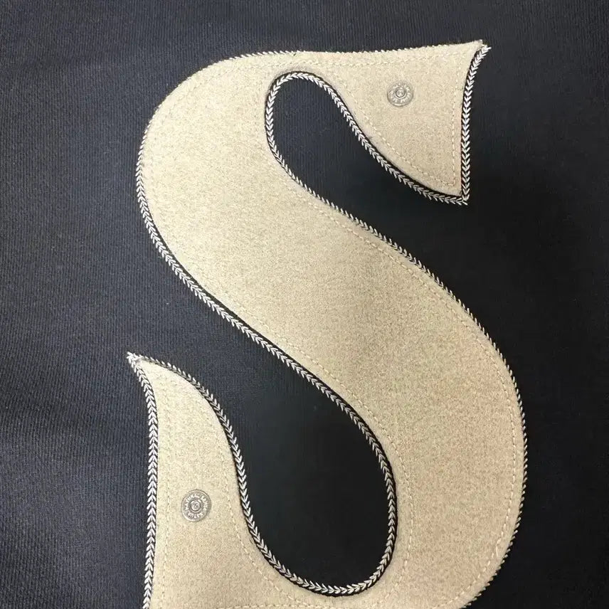 [BUNJANG] Setter Applique Hoodie / 세터 아플리케 후드