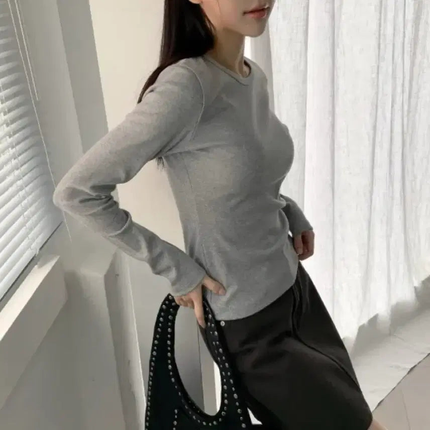 [BUNJANG] Gray Solid Slim Fit Long Sleeve T-shirt / 긴팔 티셔츠 그레이 무지