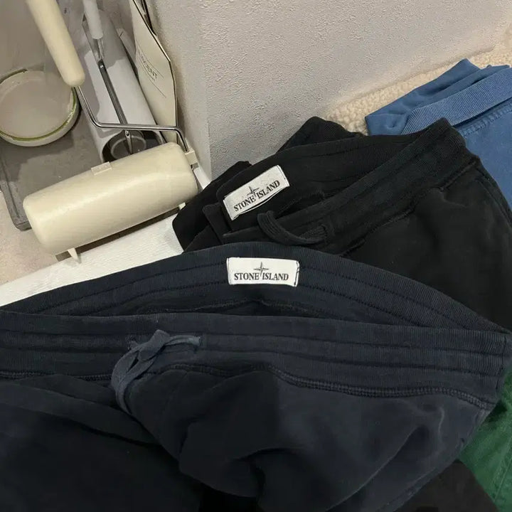 [SOLD OUT] [XL] 스톤아일랜드 카고 조거 팬츠 (네이비)
