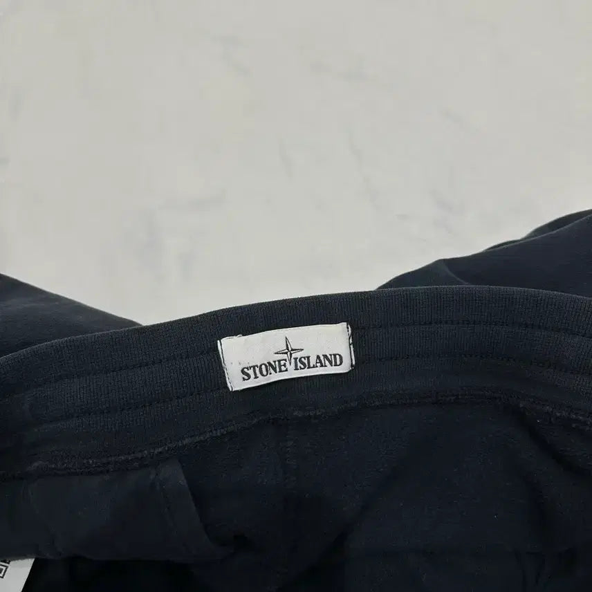 [SOLD OUT] [XL] 스톤아일랜드 카고 조거 팬츠 (네이비)