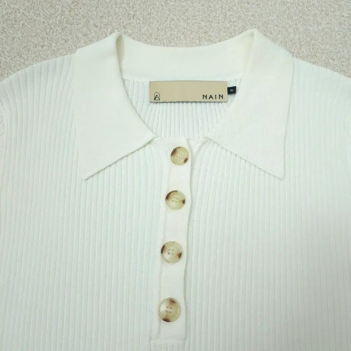 [BUNJANG] NAIN Ivory Slim-Fit Collar Knit Top / (F)NAIN 여성 카라 반팔 니트 슬림핏 아이보리 W3098