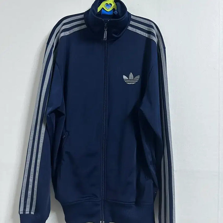 [SOLD OUT] 아디다스 파이어버드 그레이 네이비 삼선 트랙탑