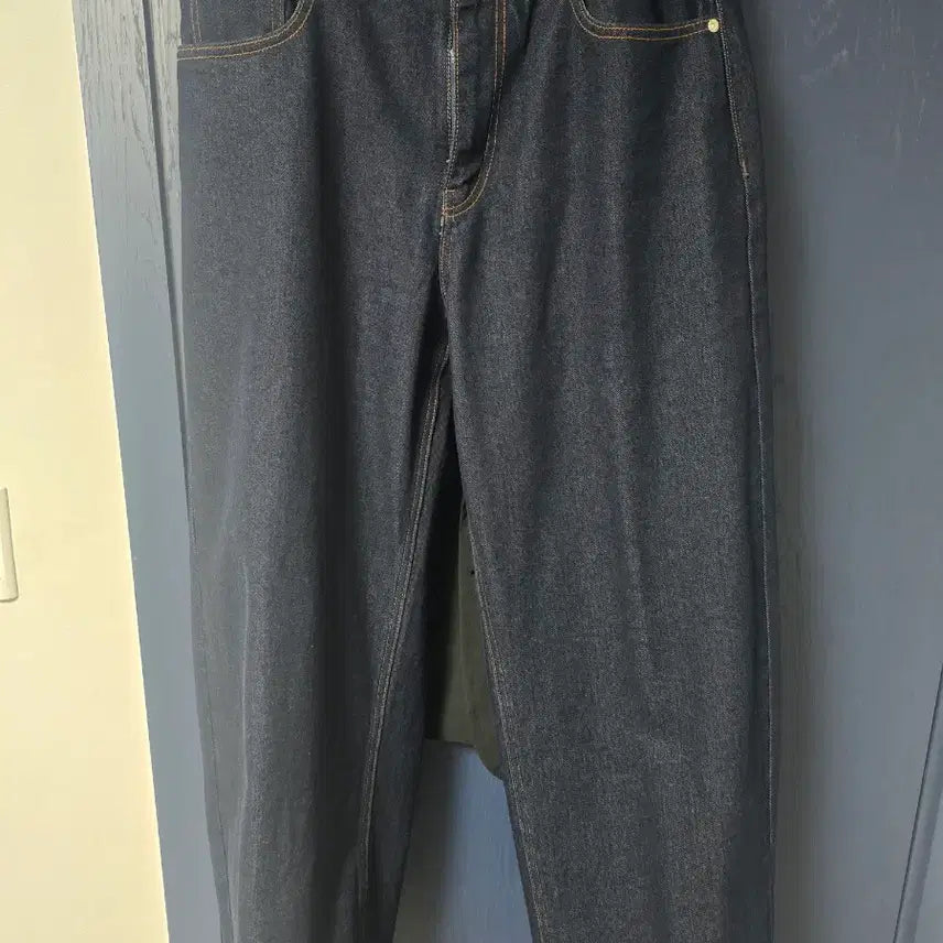 [SOLD OUT] 무신사 스탠다드 커브드 데님 팬츠 인디고 33