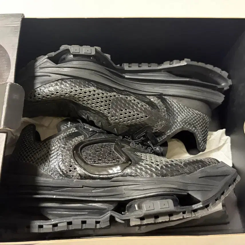 [BUNJANG] Nike MMW4 Black Sneakers / 나이키 MMW4 블랙 260