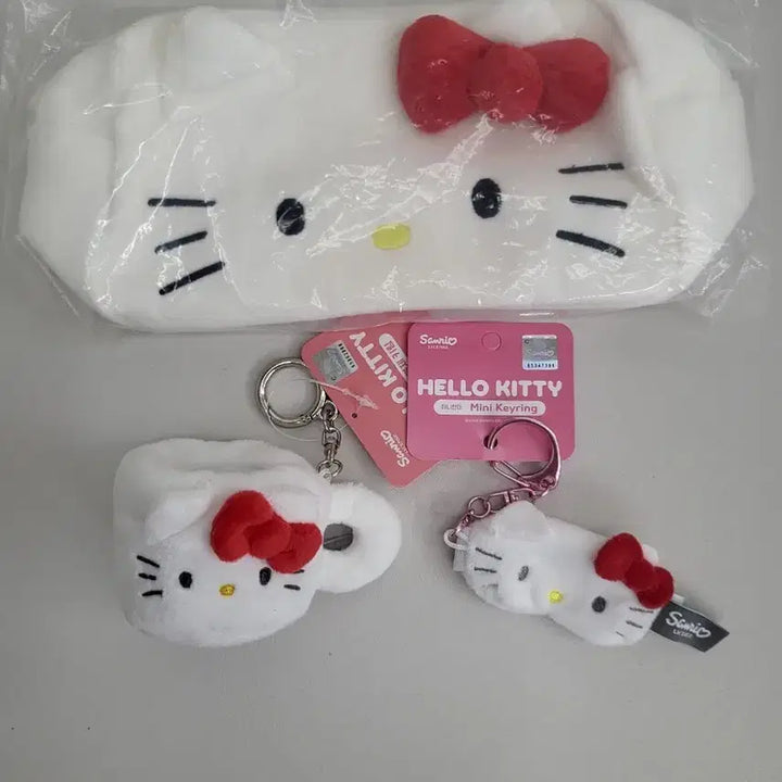 [BUNJANG] Hello Kitty Pouch and Doll Keychain Set / 헬로키티 파우치 + 인형 키링 세트