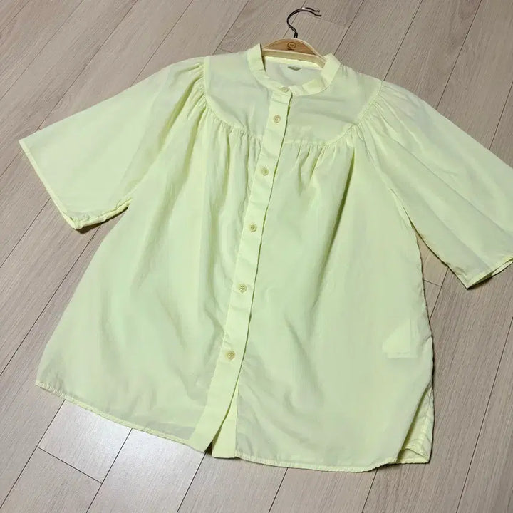 [BUNJANG] Arket Tencel Short Sleeve Shirred Blouse / 아르켓 텐셀 반팔 셔링 블라우스 옐로우 연노랑여름셔츠 차이나카라라운드넥