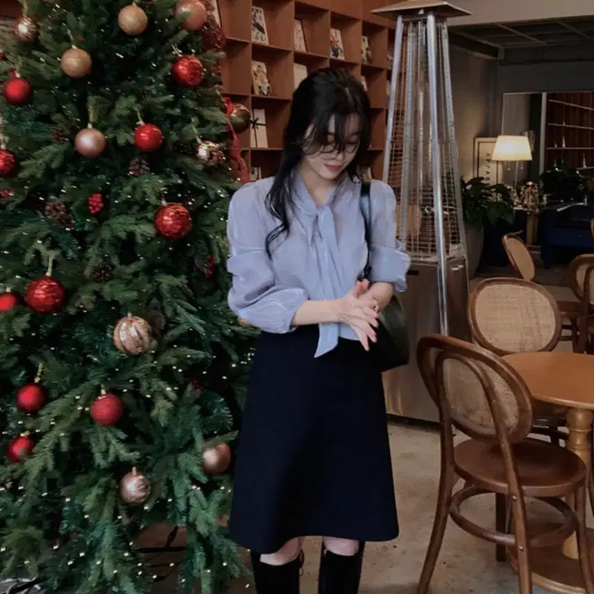 [BUNJANG] Slow and Moon Light Two-Way Blouse Grayish Blue / 슬로우앤드 문라이트 투웨이 블라우스 그레이시블루
