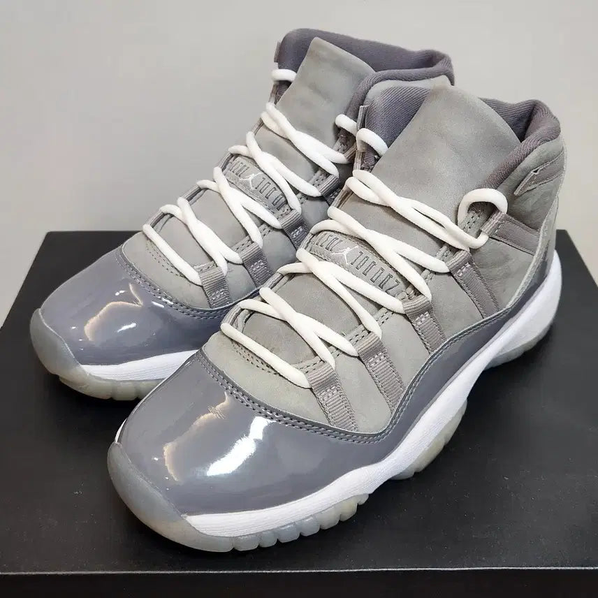 [BUNJANG] Nike Air Jordan 11 Retro Cool Grey Sneakers / 나이키 에어조던11 레트로 쿨그레이 230mm