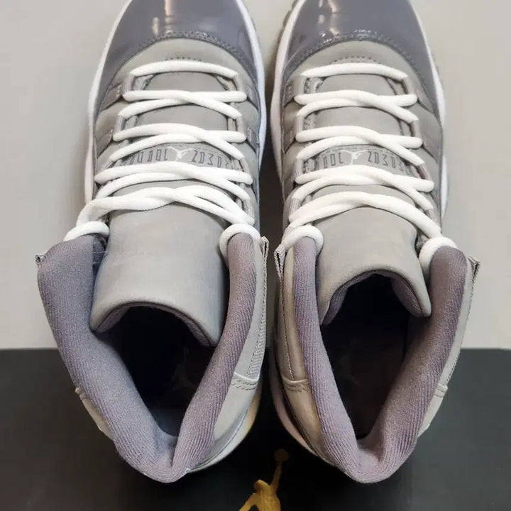 [BUNJANG] Nike Air Jordan 11 Retro Cool Grey Sneakers / 나이키 에어조던11 레트로 쿨그레이 230mm