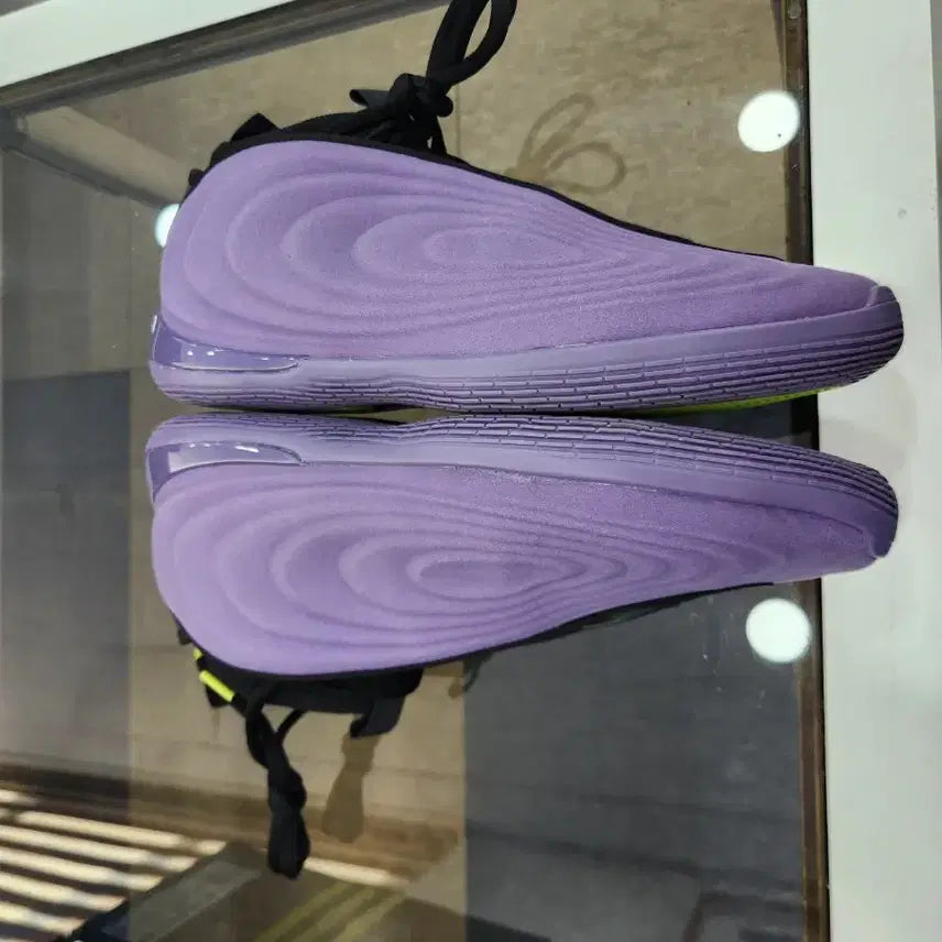 [BUNJANG] Adidas Harden 10 Sneakers / 하든10 290
