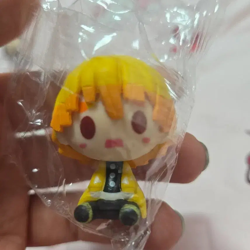 [BUNJANG] Demon Slayer Chokonokko Figure Bundle Set (Tanjiro/Zenitsu) / [배송비포함/귀멸의칼날] 초코노코 피규어 (탄지로/ 젠이츠 일괄)