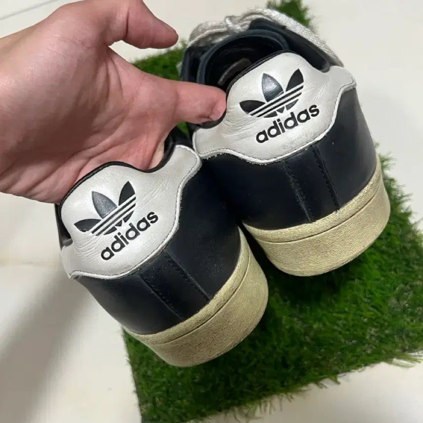 [BUNJANG] Adidas Superstar Premium Black White Sneakers / [275] 아디다스 슈퍼스타 프리미엄 블랙 화이트