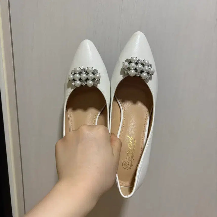 [BUNJANG] White Charm Wedding Shoes / 화이트 참 웨딩슈즈
