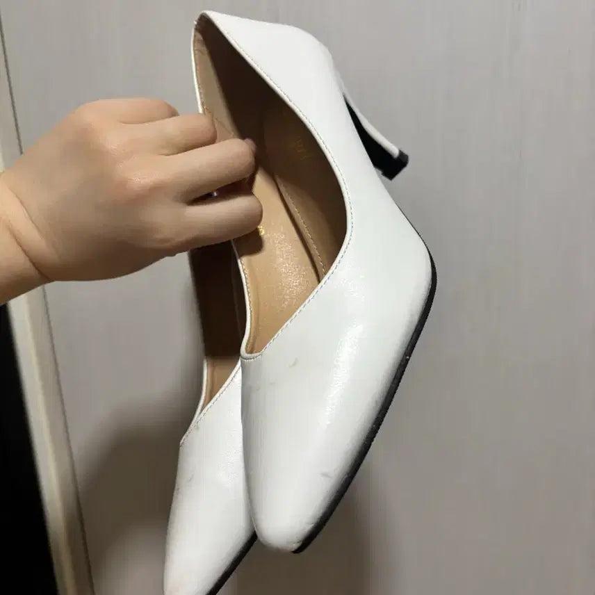 [BUNJANG] White Charm Wedding Shoes / 화이트 참 웨딩슈즈