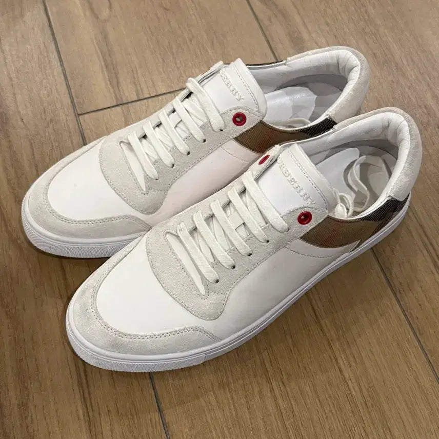 [BUNJANG] Burberry Sneakers (Size 42) / 버버리 스니커즈
