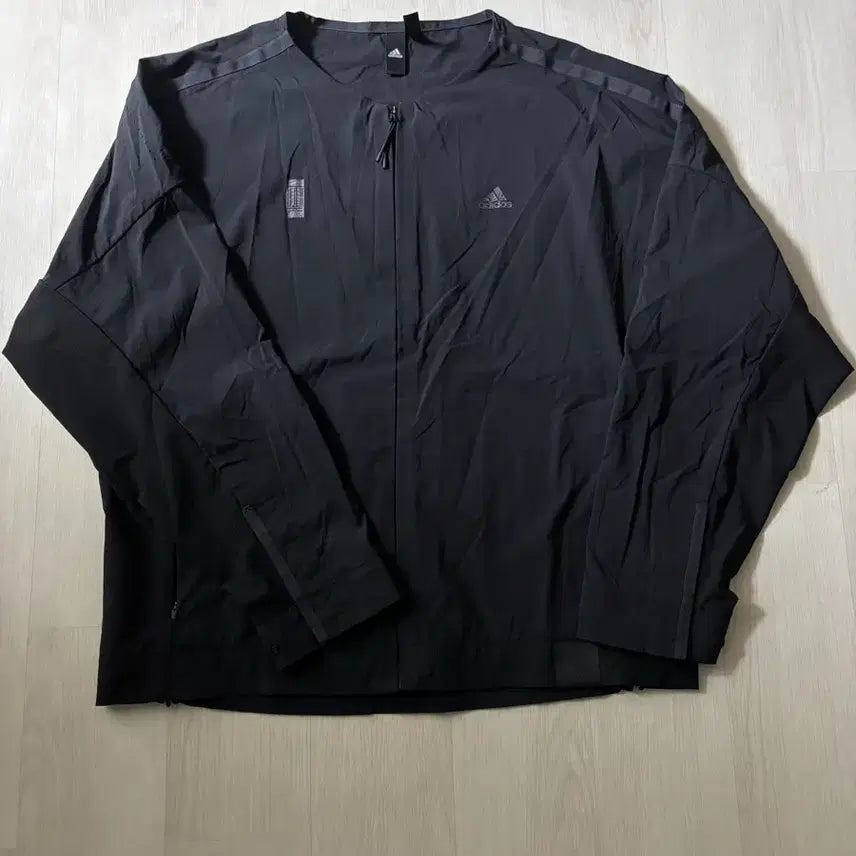 [SOLD OUT] 아디다스 바람막이 M