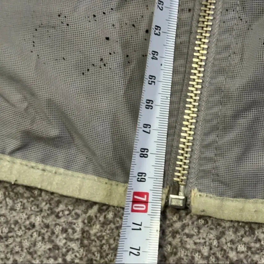 [SOLD OUT] (L) 스톤아일랜드 바람막이 (하자 있음)