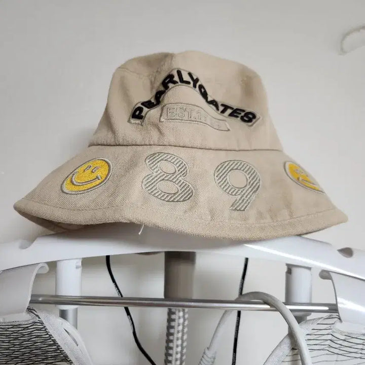 [SOLD OUT] 파리게이츠2022자수로고 버킷햇58모자
