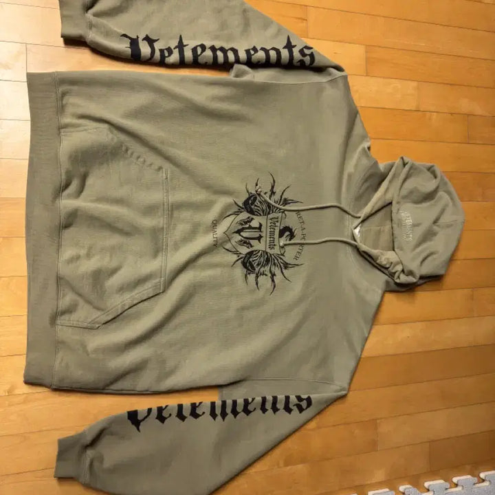 [BUNJANG] Vetements Black Label Logo Hoodie Gray / (정품) 베트멍 21FW 블랙라벨 로고 후드티셔츠 그레이