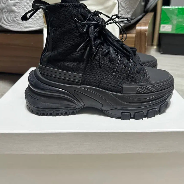 [BUNJANG] Wooyoungmi Double Lace High-Top Sneakers / 우영미 더블레이스 하이탑 블랙