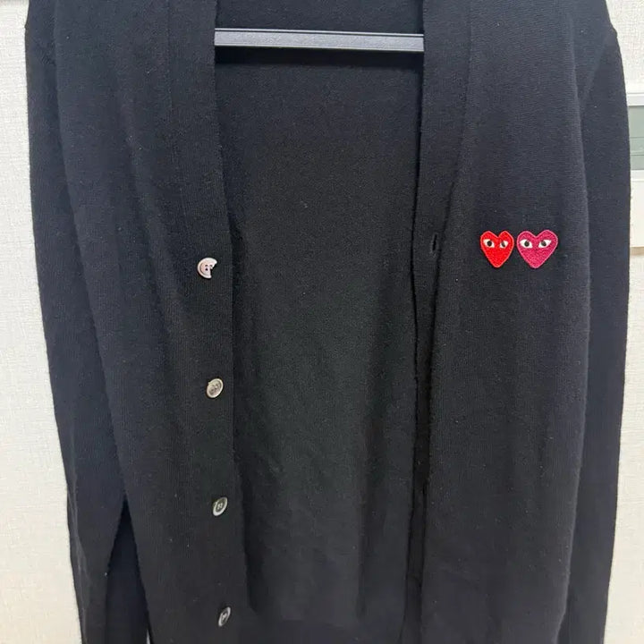 [SOLD OUT] COMME des GARCONS PLAY 더블 하트 블랙 가디건M
