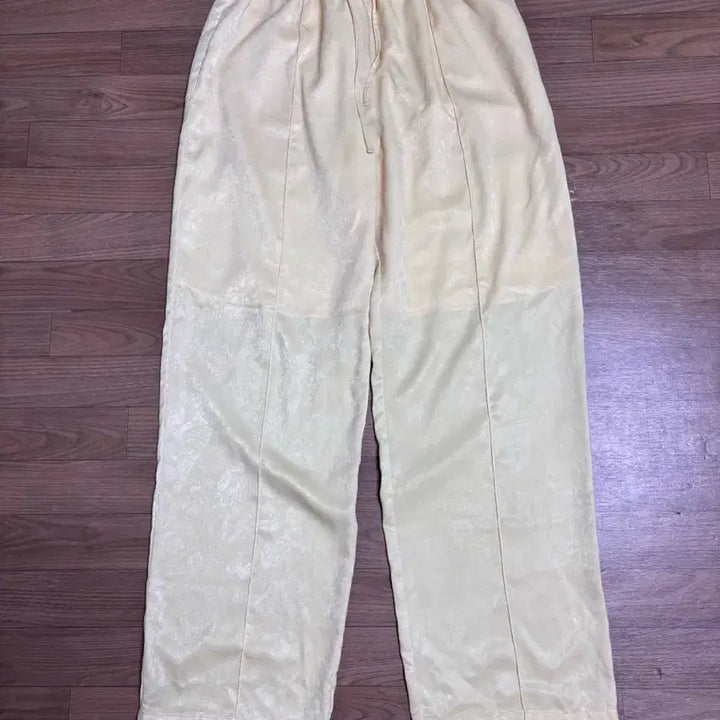 [BUNJANG] Headerment Satin Training Pants / 헤더먼트 새틴 팬츠