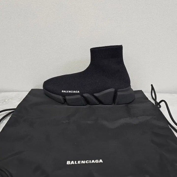 [BUNJANG] Balenciaga Speedrunner 2.0 Sneakers (Black) / 발렌시아가 스피드러너 2.0 스니커즈 신발 38사이즈 250 255 블랙