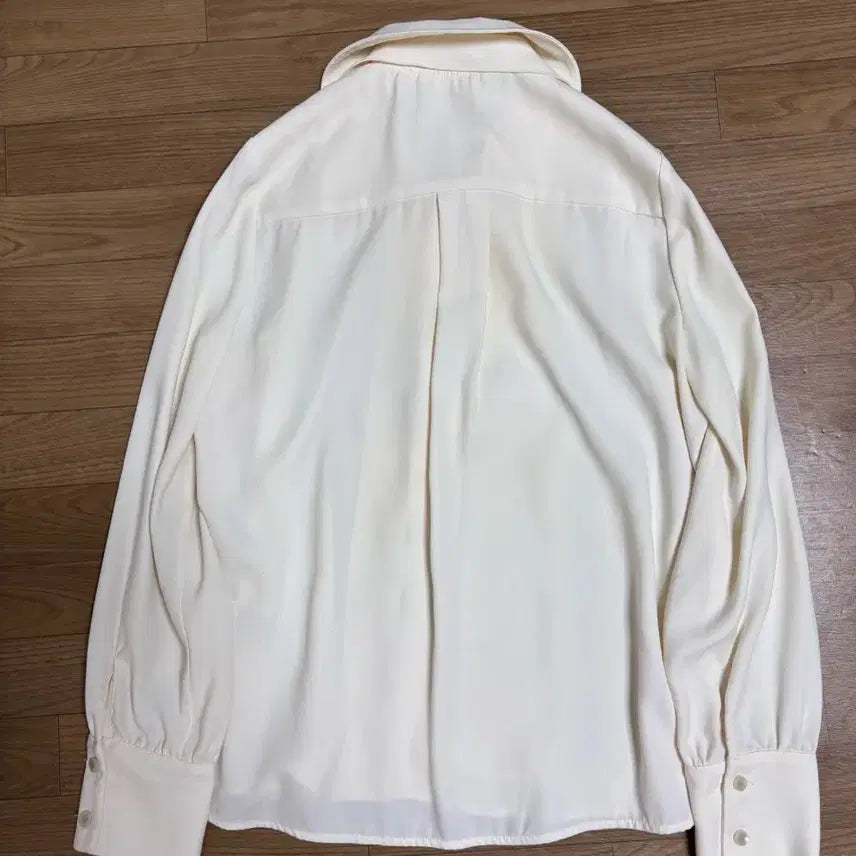 [BUNJANG] Hackesch Ivory Ribbon Blouse / Hackesch 아이보리 리본 블라우스