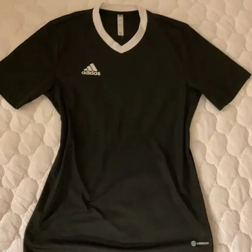 [BUNJANG] Adidas Short Sleeve T-shirt / 아디다스 반팔티