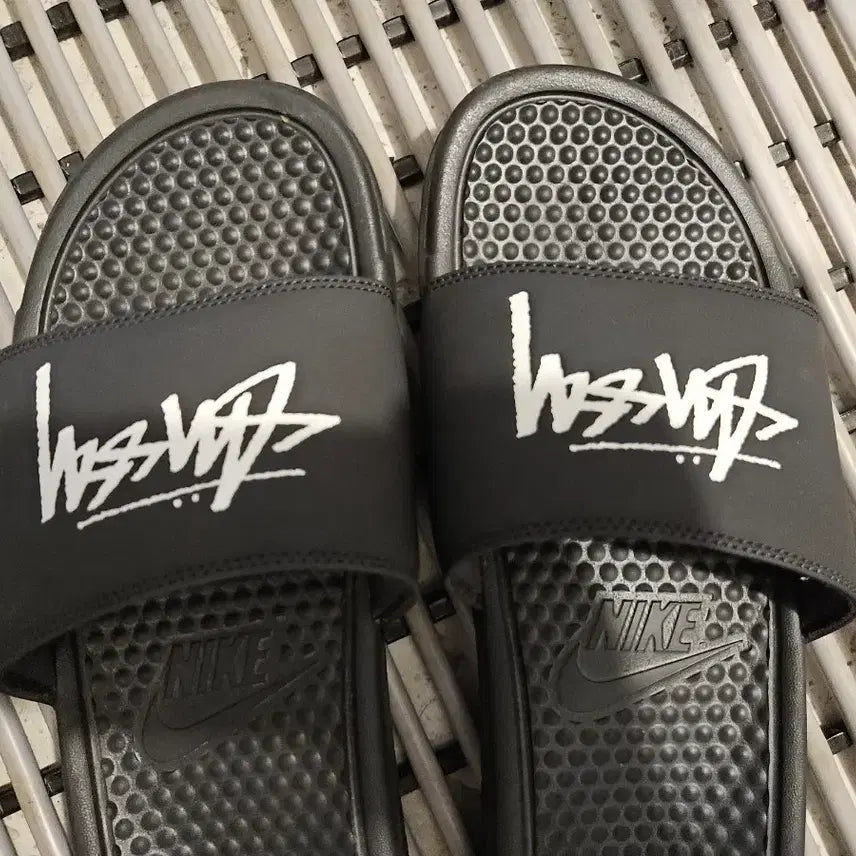 [BUNJANG] Stussy Benassi Off Noir Sandals / 스투시x베나시 오프느와르280