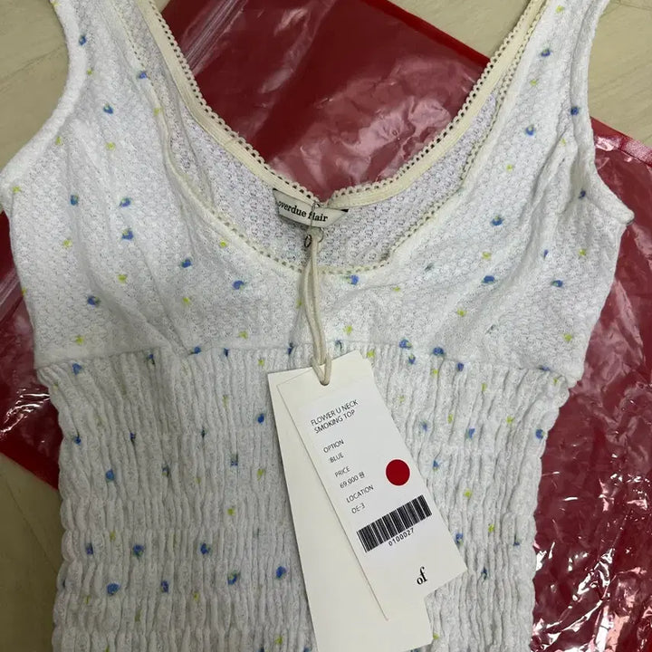 [BUNJANG] Overdue Flair Flower Smocking Top / 오버듀플레어 overdue flair 플라워 스모킹 탑 택미제거 새상품