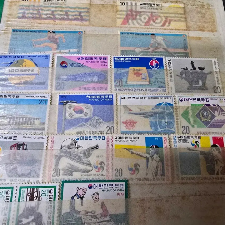 [BUNJANG] Vintage Retro Korean Stamps Collection / 레트로 빈티지 근대사 우표 우표집 1