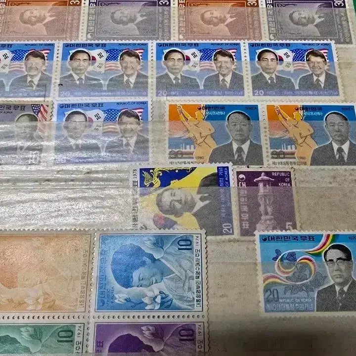 [BUNJANG] Vintage Retro Korean Stamps Collection / 레트로 빈티지 근대사 우표 우표집 1