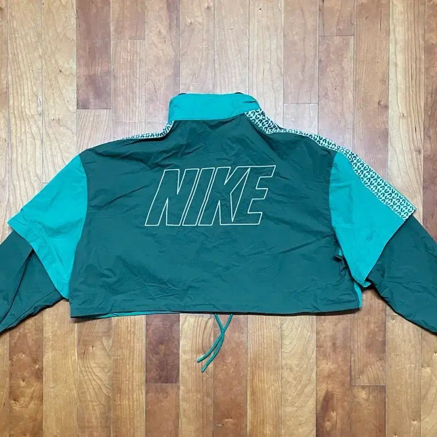 [BUNJANG] Nike NSW Cropped Track Suit Jacket / [미착용 새상품] 나이키 여성 NSW 크롭 트랙수트 자켓