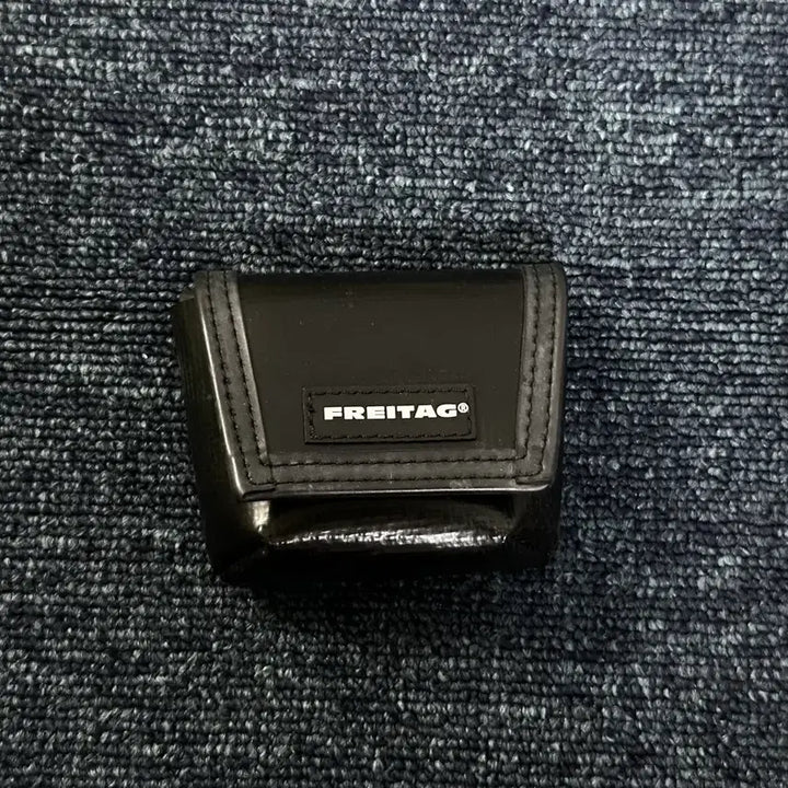 [BUNJANG] Freitag Black Mini Messenger Keyring / 새제품 Freitag 프라이탁 블랙 미니 메신저 키링 판매
