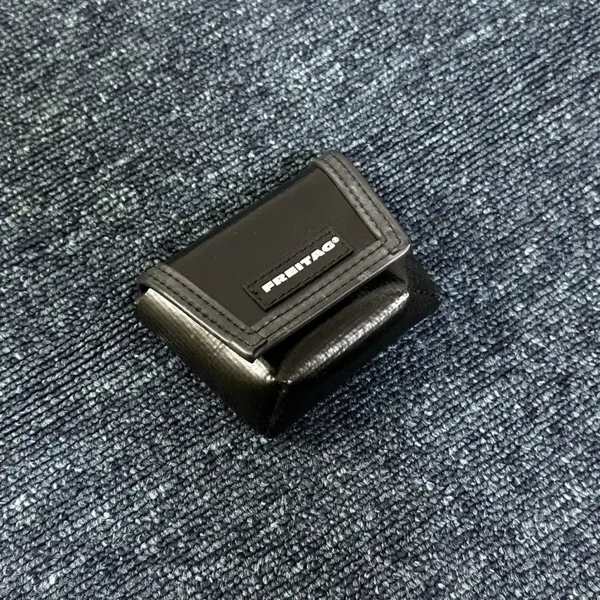 [BUNJANG] Freitag Black Mini Messenger Keyring / 새제품 Freitag 프라이탁 블랙 미니 메신저 키링 판매