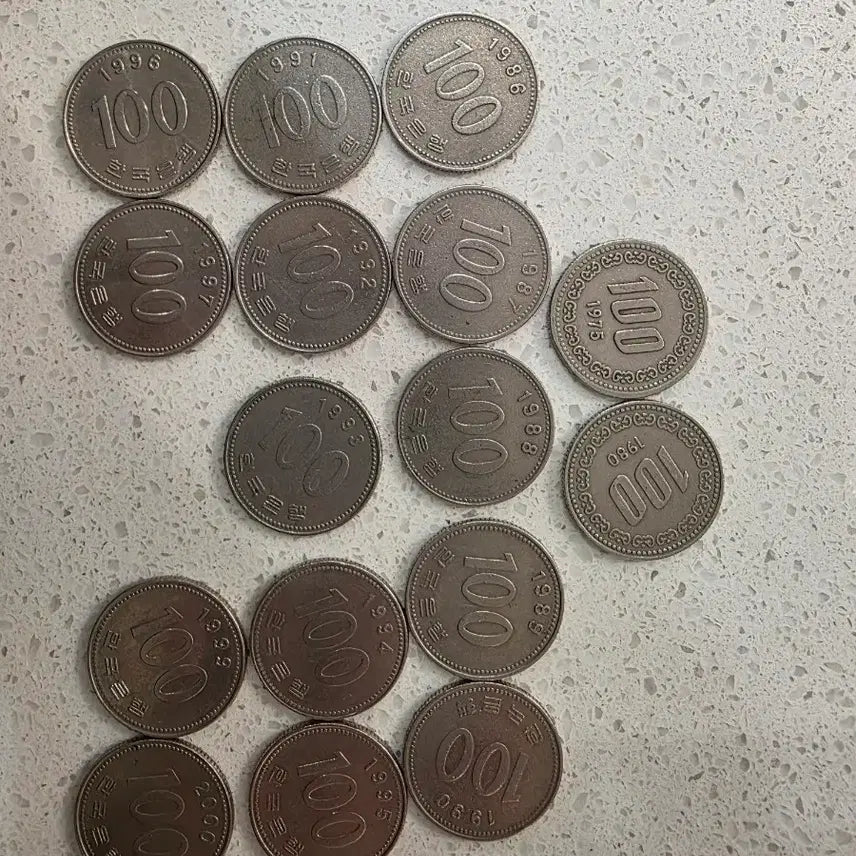 [BUNJANG] Korean 100 Won Coins (1970s-2000s) / 100원 희귀동전 (1970~2000년대)