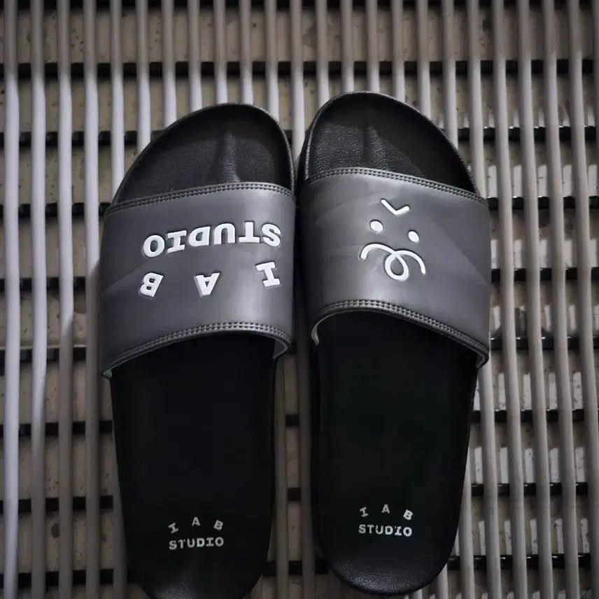 [BUNJANG] IAB Studio Slippers 280 / 아이앱 스튜디오 슬리퍼280