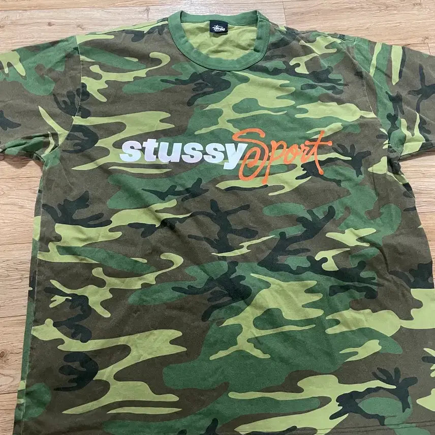 [SOLD OUT] 스투시 스포츠 스크립트 티셔츠 카모 XL
