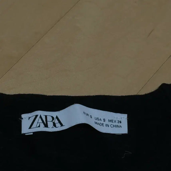 [BUNJANG] ZARA Basic Black Round Neck Knit Sweater / ZARA 블랙 기본 라운드넥 니트 S