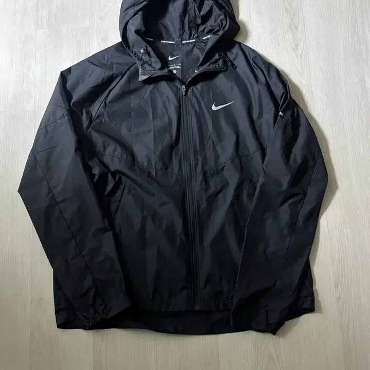 [SOLD OUT] 나이키 러닝 바람막이 L